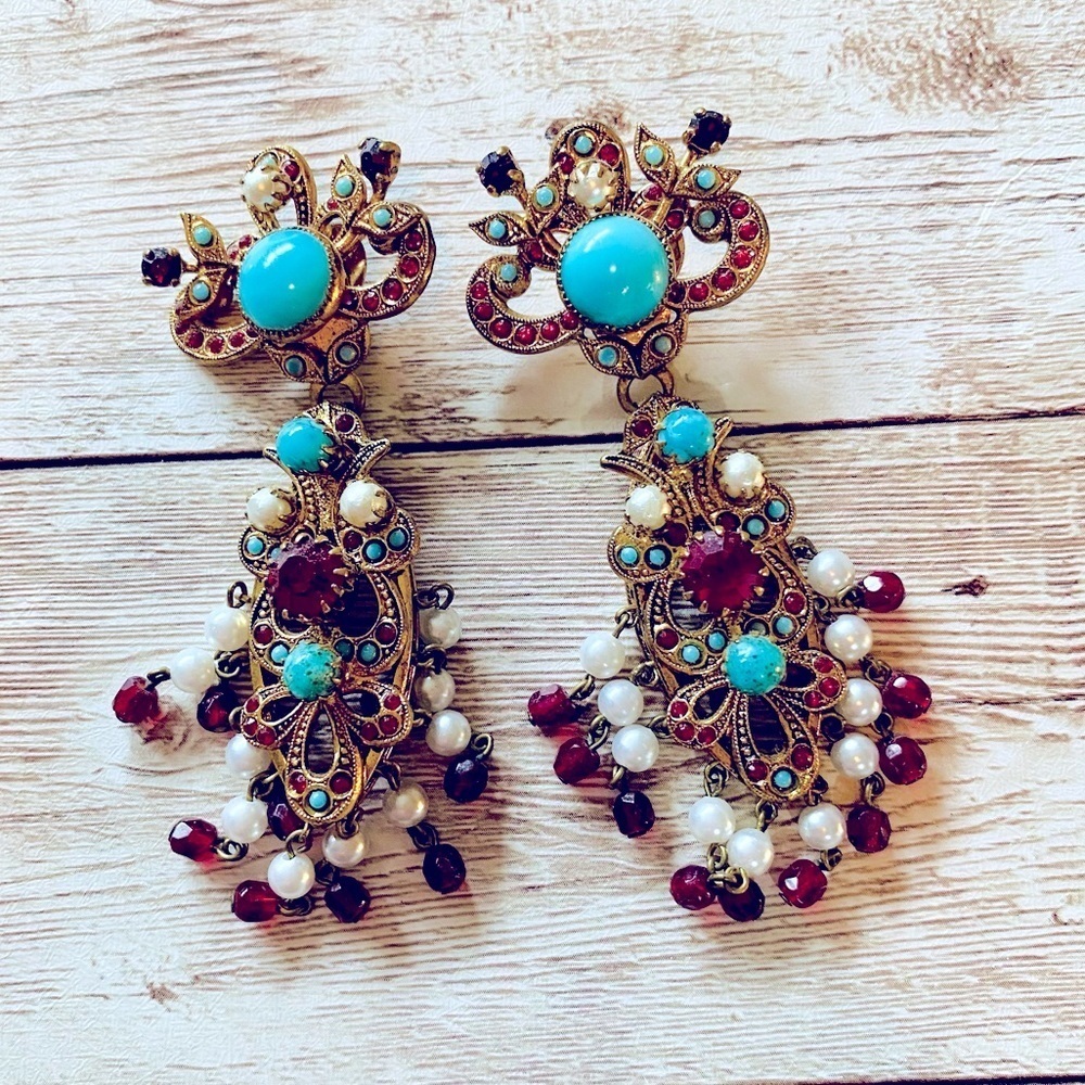Vintage Fiorenza  style turquoise pearl and garnet bohemian dangling earrings 3”